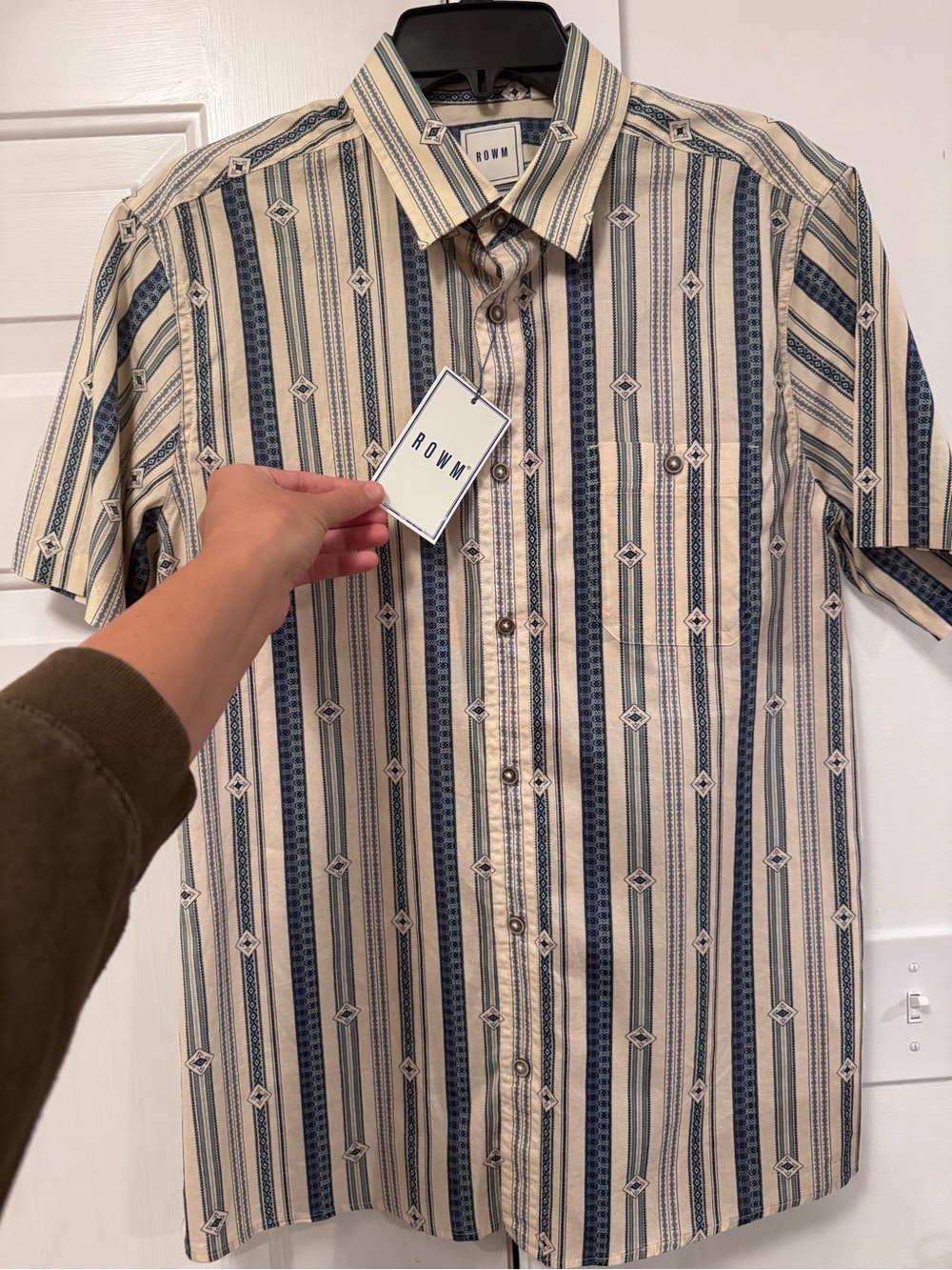Western Short-Sleeve Style Button-Up Shirt in Beige and Navy